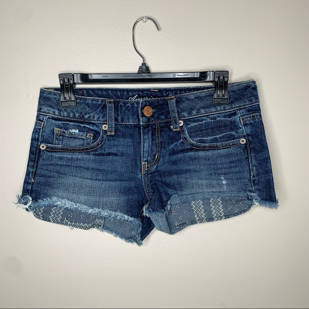 AMERICAN EAGLE Dark Faded Cutoff Jean Shortie Shorts